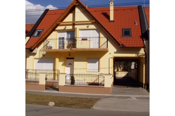 Hungría Privát Harkány, Exterior